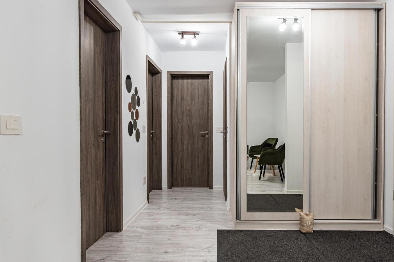Green Apartment Coresi Брашов Екстер'єр фото
