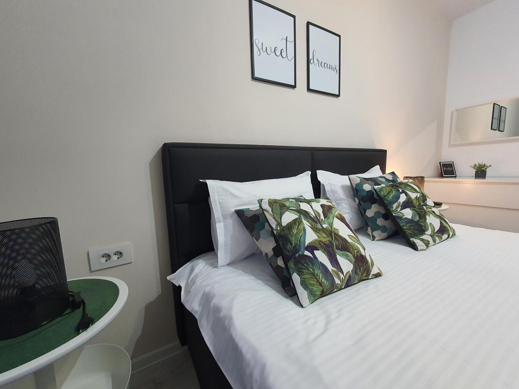 Green Apartment Coresi Брашов Екстер'єр фото